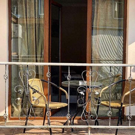 Hotel Leo Palace ティビリシ エクステリア 写真